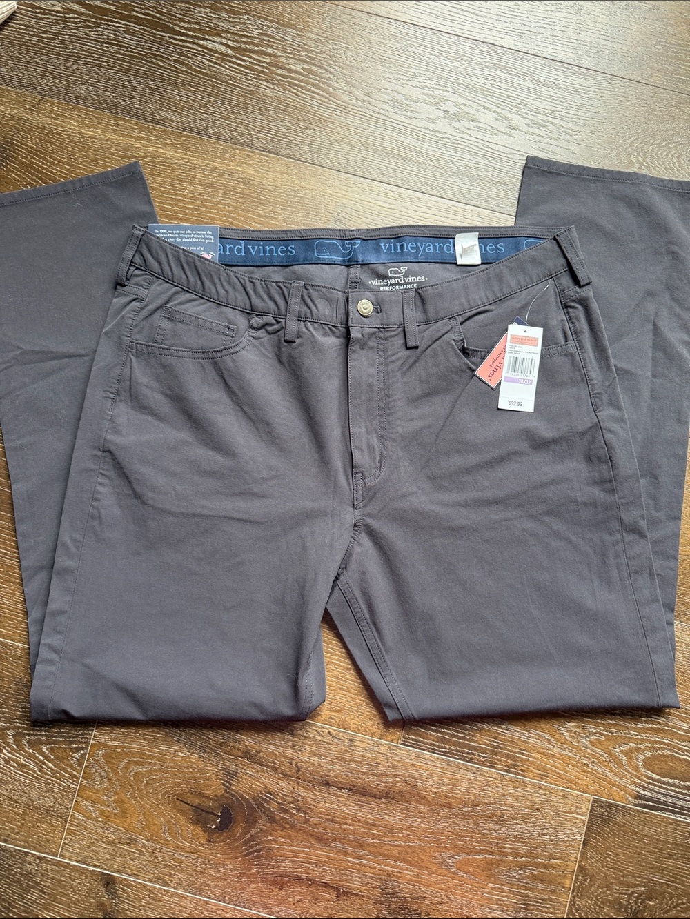 Vineyard Vines Men's Chino Pants in Charcoal 38x32